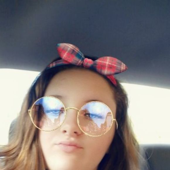 Meet your Posher, Shelby - Picture 1 of 1